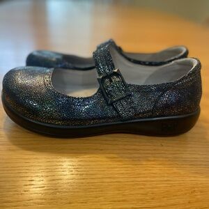 Alegria Women’s Black Dress Shoes with Glitter size 40 (7)